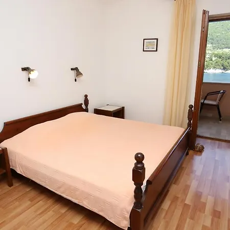 Apartment Apartments By The Sea Trstenik, Peljesac - 10110 Trstenik (Dubrovnik-Neretva)