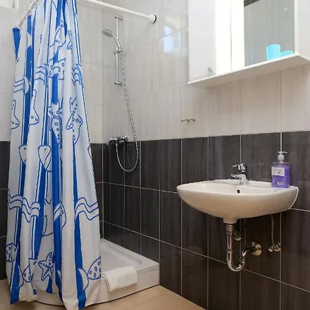 Apartments By The Sea Trstenik, Peljesac - 10110 *