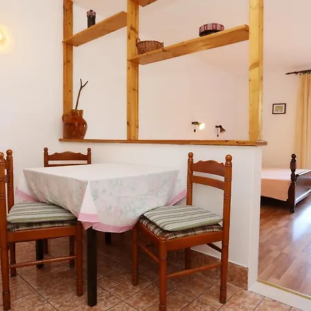 Apartments By The Sea Trstenik, Peljesac - 10110 Apartment *