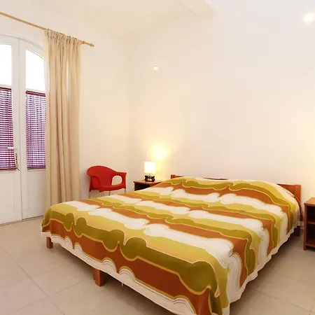 Apartments By The Sea Trstenik, Peljesac - 10110 Apartment